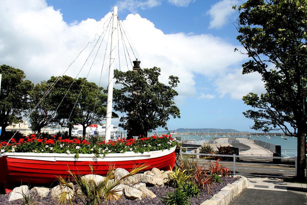 Ferry House Bed & Breakfast Dun Laoghaire Exteriér fotografie