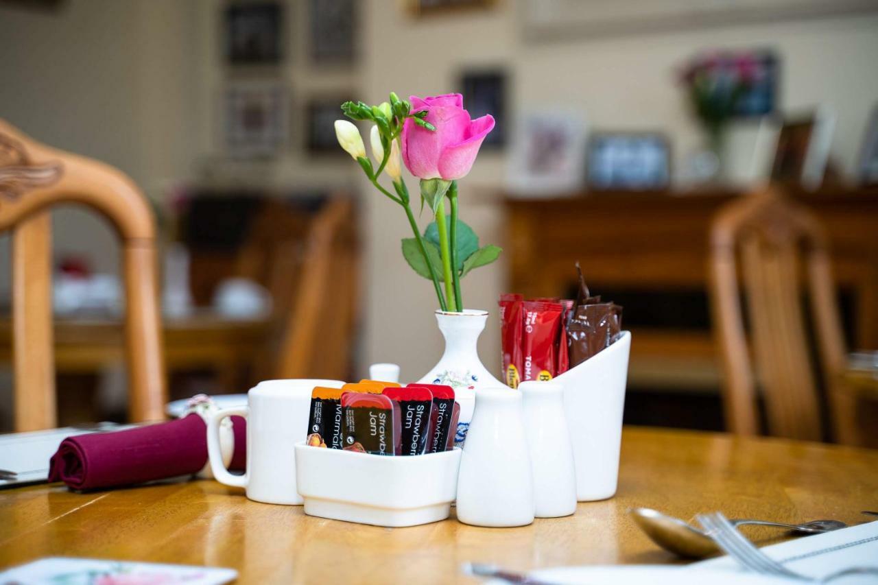 Ferry House Bed & Breakfast Dun Laoghaire Exteriér fotografie